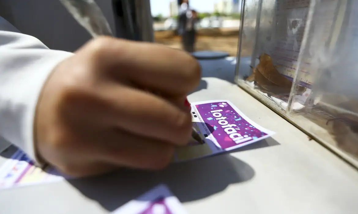 Lotofácil da Independência: apostas se encerram neste sábado com prêmio estimado em R$ 220 milhões - Imagem do artigo original