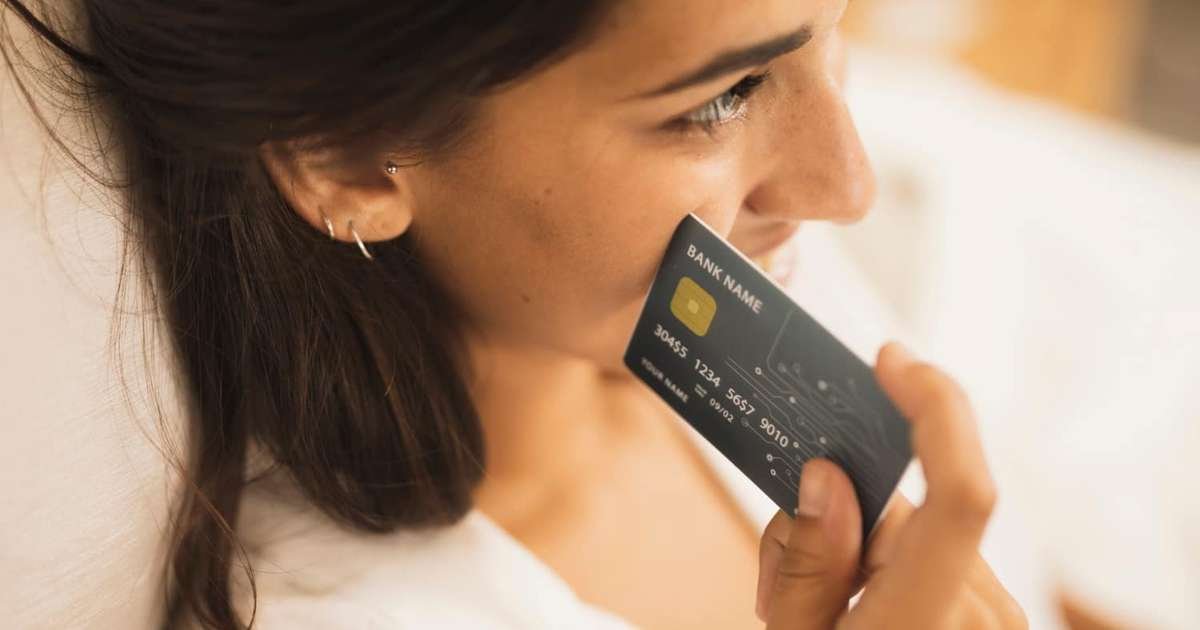 Especialistas apontam práticas para usar cartão de crédito sem comprometer o orçamento - Imagem do artigo original