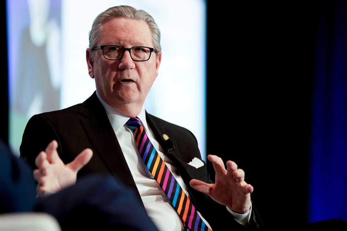 Schmid, do Fed de Kansas City, defende manutenção de política “moderadamente restritiva” - Imagem do artigo original