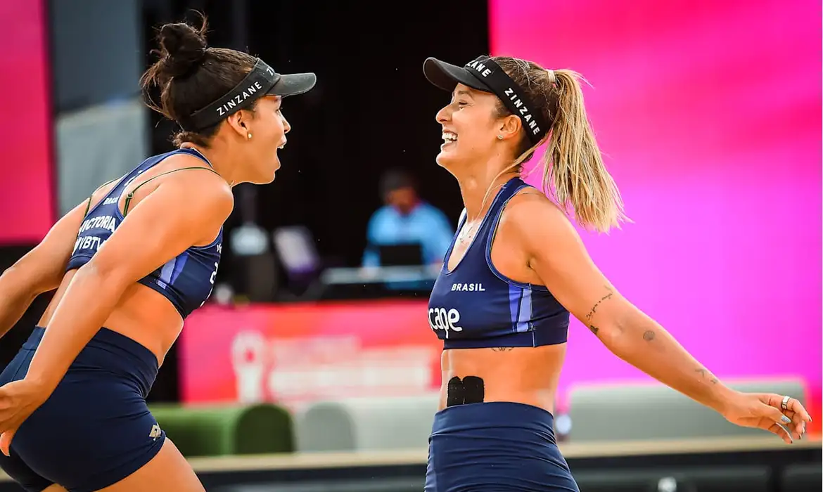 Cinco duplas brasileiras avançam às oitavas no Mundial de Vôlei de Praia - Imagem do artigo original