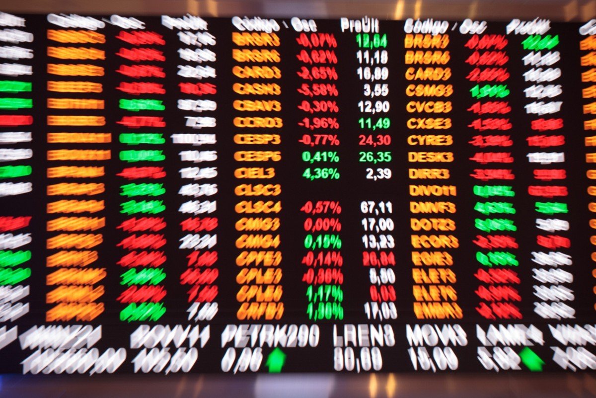 Ibovespa cai 0,36% no primeiro pregão de 2026 enquanto dólar e juros recuam - Imagem do artigo original
