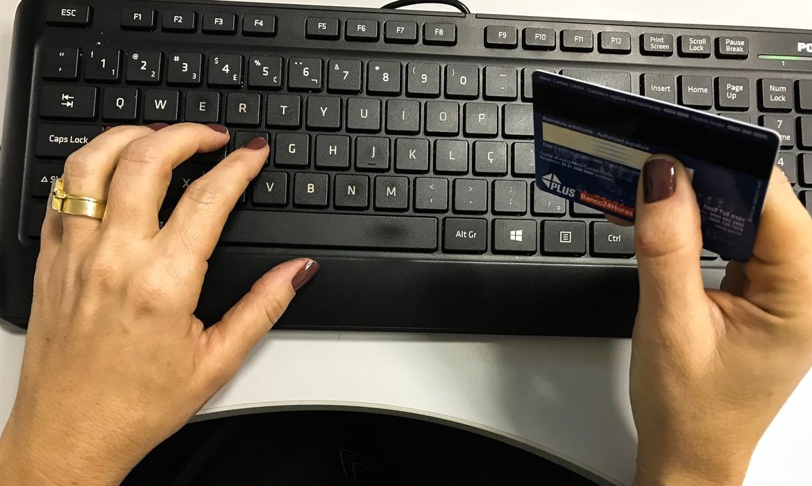 Clientes da Will Financeira precisam continuar quitando parcelas após liquidação do banco - Imagem do artigo original