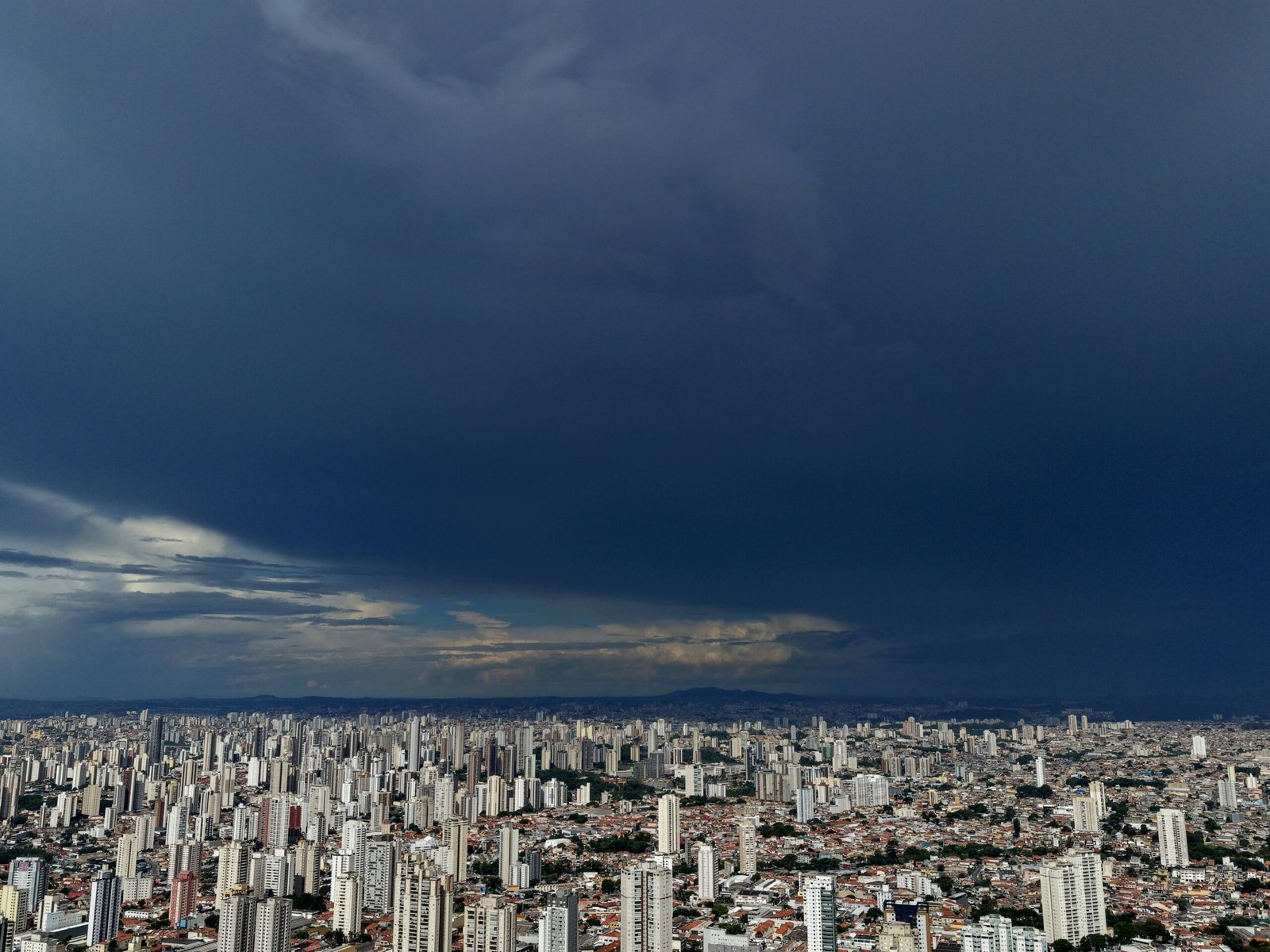 Fevereiro projeta calor acima da média e chuva irregular em boa parte do país - Imagem do artigo original