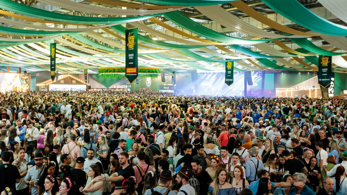 Oktoberfest Blumenau 2026 amplia estrutura e detalha ingressos, horários e novidades gastronômicas - Imagem do artigo original